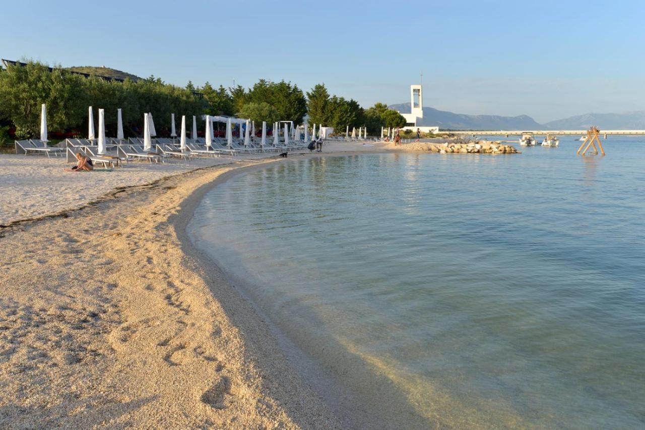 Sara Apartment Trogir Bagian luar foto
